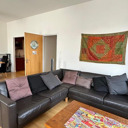 Comfy Two Bedroom Apartment Right In The City Centre Glasgow Exterior photo