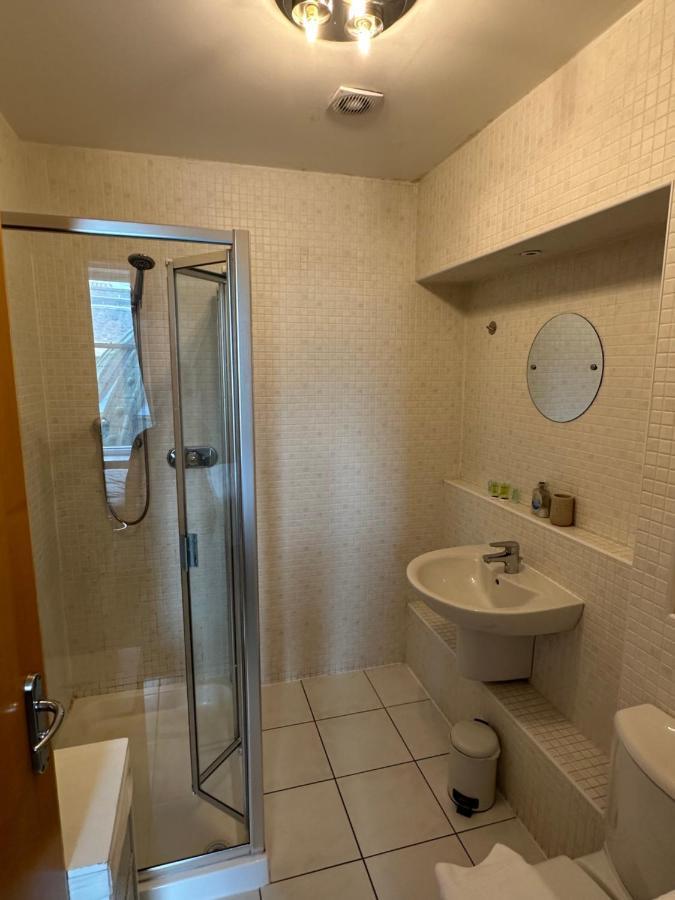 Comfy Two Bedroom Apartment Right In The City Centre Glasgow Exterior photo